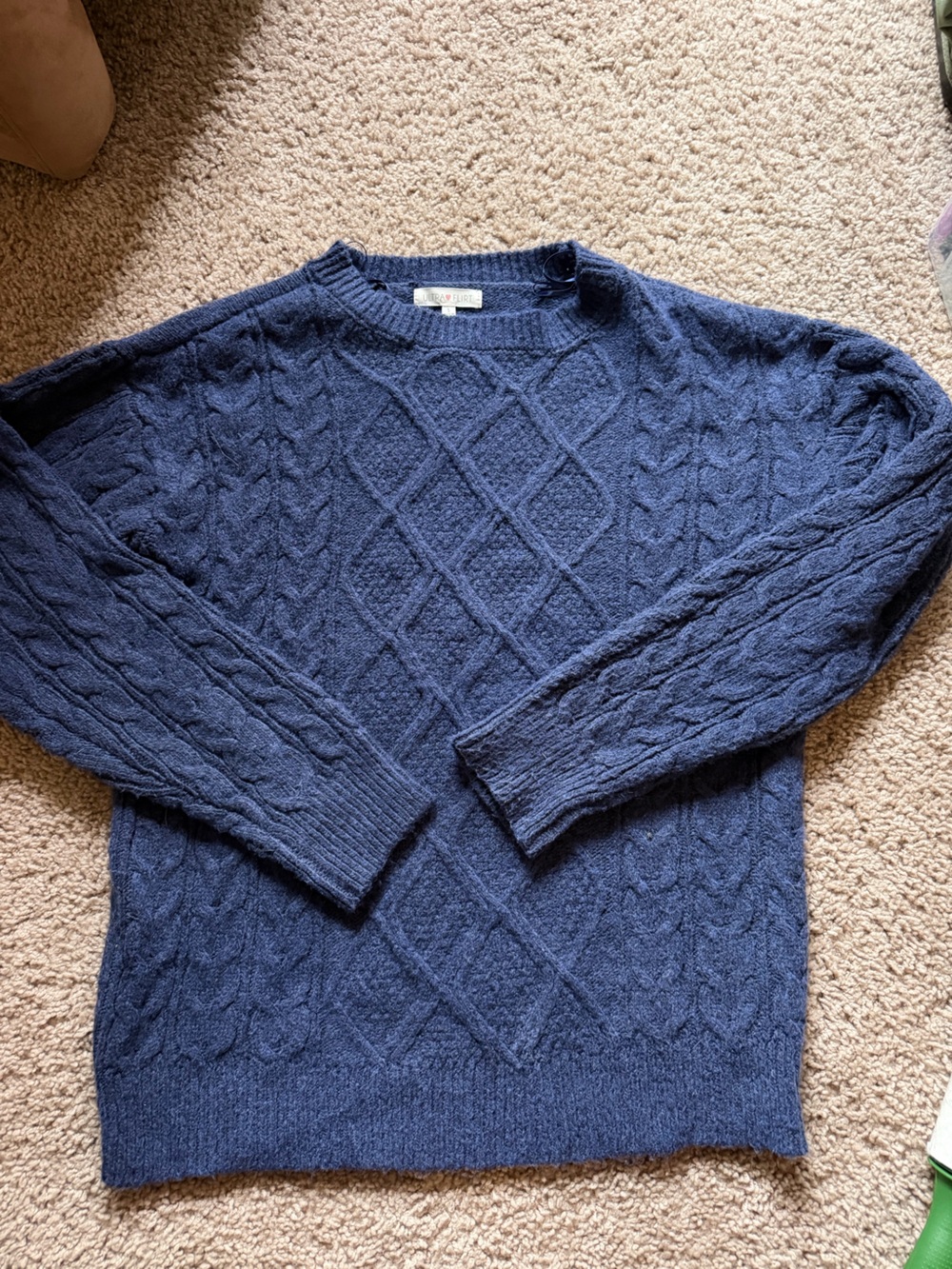 Ultra Flirt Women's Navy Cable Knit Sweater Small